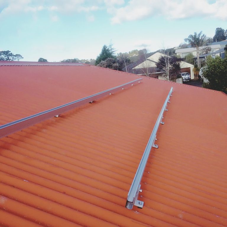 Corrugated or Trapezoidal Sheet Metal L Feet Solar Hanger Bolt