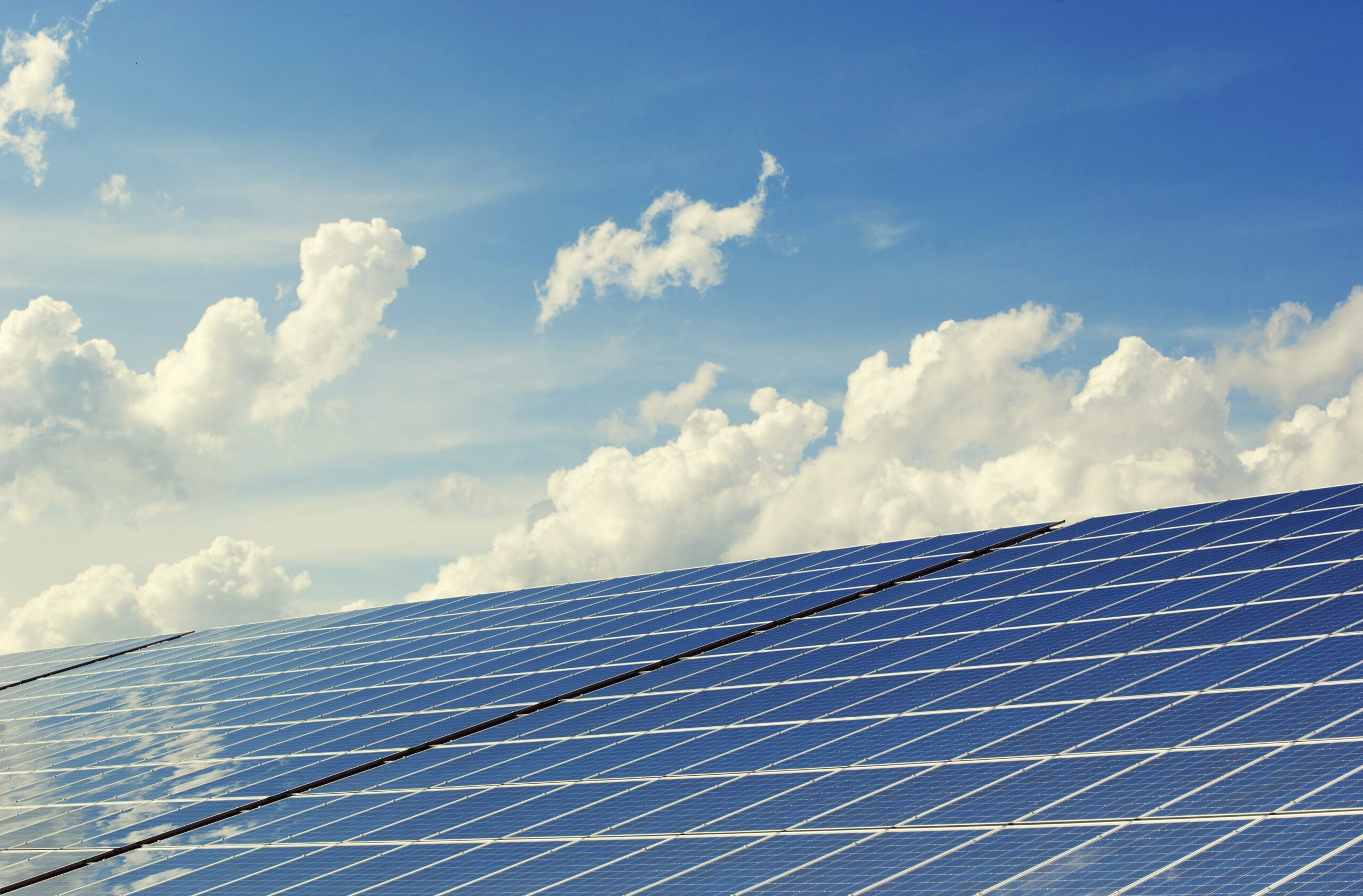Which is better in power generation by deepSeek, TOPCon or BC?