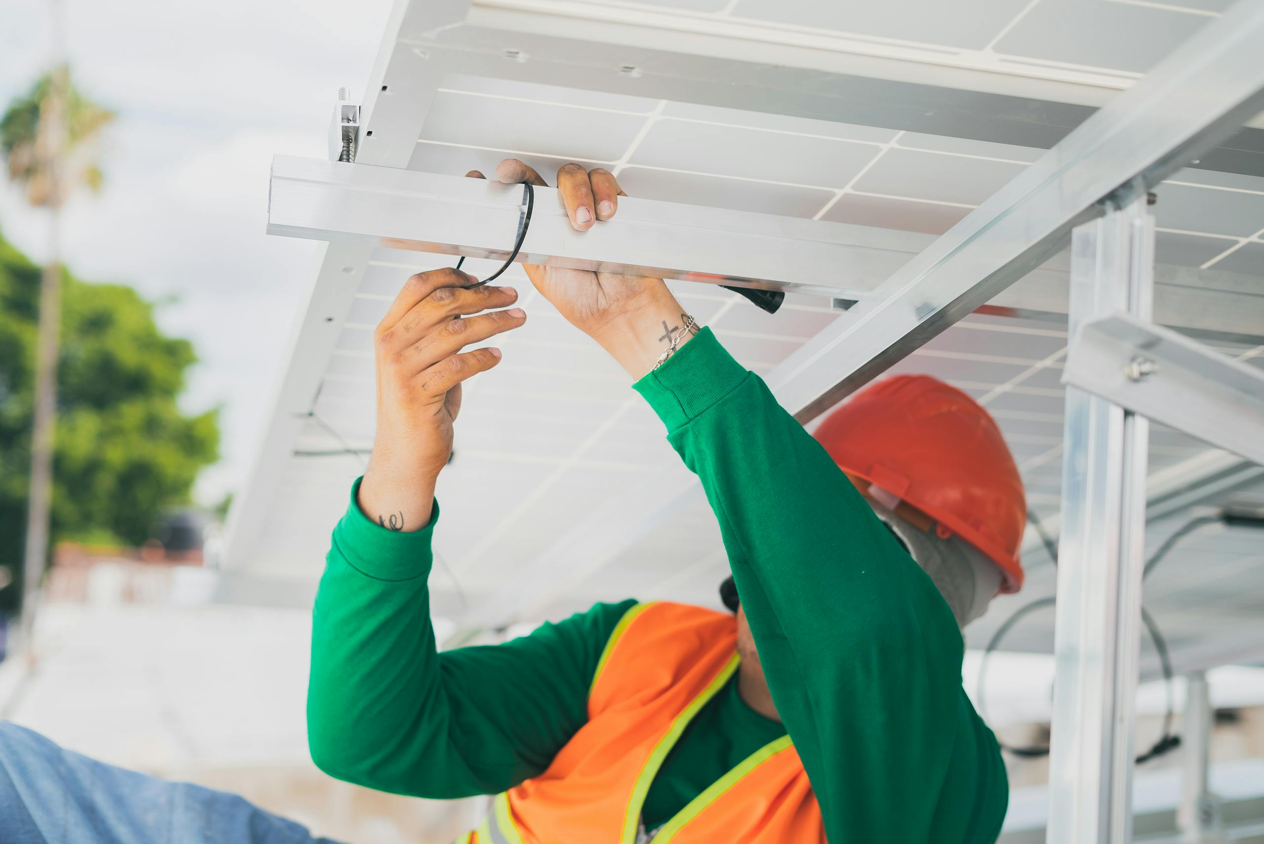 How Much Space Does One PV Panel Need for Horizontal Mounting? | Solar Mounting Manufacturer Guide