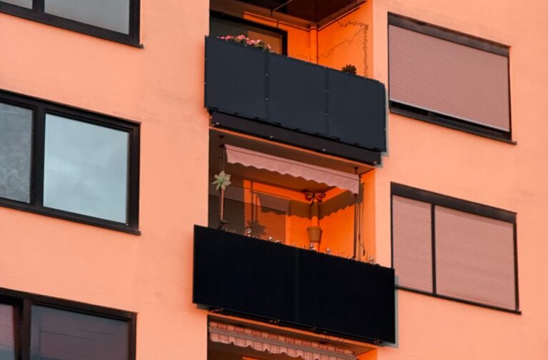 balcony solar mounting project application